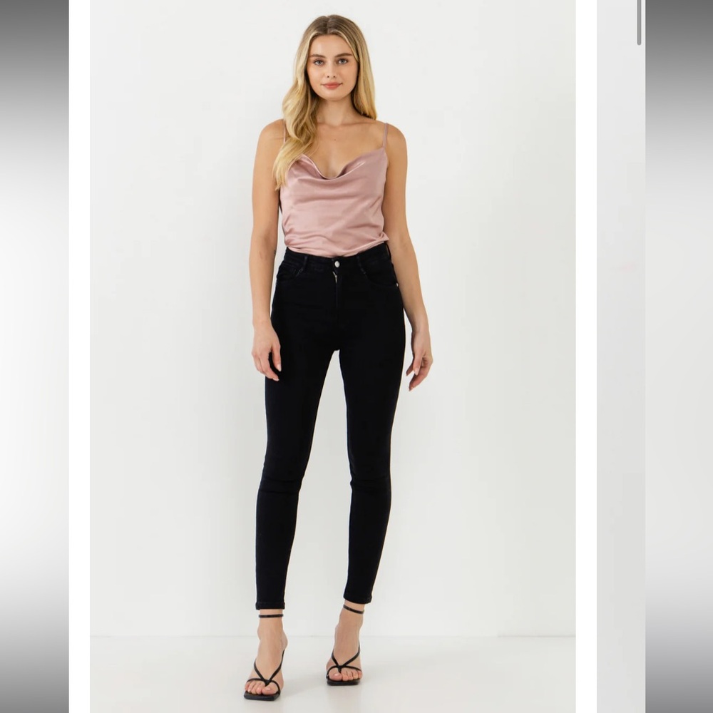 🥀Satin Cowl Neck Cami🥀